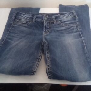 Silver suki mid slim boot jeans sz 29